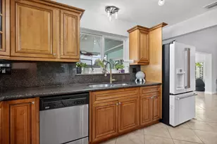 571 SE 14th St, Pompano Beach, FL 33060 - Photo 21