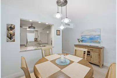 3138 Via Poinciana #306, Lake Worth, FL 33467 - Photo 11