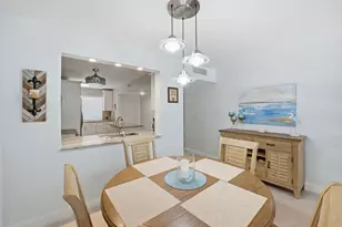 3138 Via Poinciana, Lake Worth, FL 33467 - Photo 11