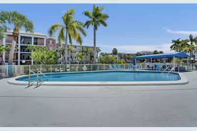 455 Paradise Isle Boulevard #305, Hallandale Beach, FL 33009 - Photo 27