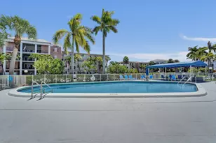 455 Paradise Isle Blvd, Hallandale Beach, FL 33009 - Photo 27