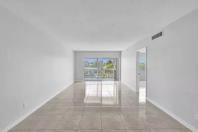 455 Paradise Isle Boulevard #305, Hallandale Beach, FL 33009 - Photo 15