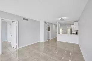 455 Paradise Isle Blvd, Hallandale Beach, FL 33009 - Photo 5