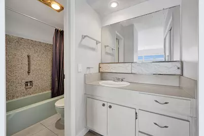 455 Paradise Isle Boulevard #305, Hallandale Beach, FL 33009 - Photo 19
