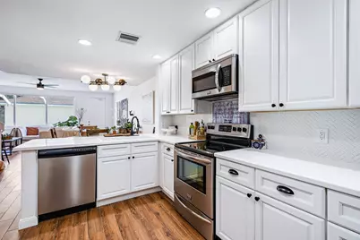 116 Caravelle Drive, Jupiter, FL 33458 - Photo 9