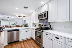 116 Caravelle Dr, Jupiter, FL 33458 - Photo 9