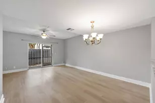 185 SW 3rd St, Pompano Beach, FL 33060 - Photo 11