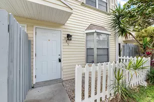 185 SW 3rd St, Pompano Beach, FL 33060 - Photo 5