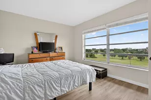 2950 N Palm Aire Dr, Pompano Beach, FL 33069 - Photo 9
