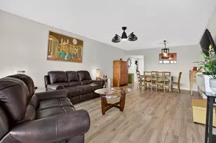 2950 N Palm Aire Dr, Pompano Beach, FL 33069 - Photo 7