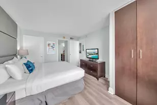 2670 E Sunrise Blvd, Fort Lauderdale, FL 33304 - Photo 11