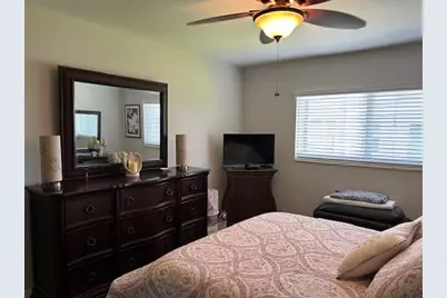 5451 Mariesa Avenue, West Palm Beach, FL 33417 - Photo 17