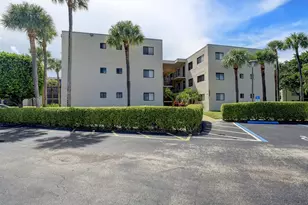5370 Las Verdes Cir, Delray Beach, FL 33484 - Photo 3