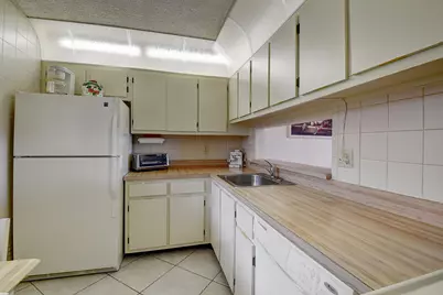 5370 Las Verdes Circle #324, Delray Beach, FL 33484 - Photo 13