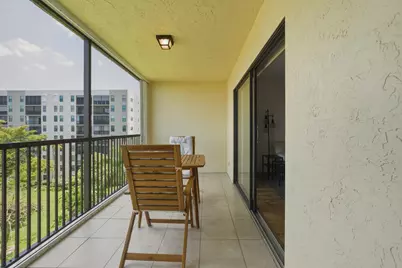 2205 S Cypress Bend Drive #604, Pompano Beach, FL 33069 - Photo 17