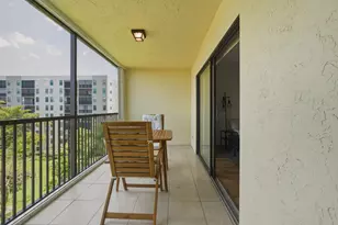 2205 S Cypress Bend Dr, Pompano Beach, FL 33069 - Photo 17