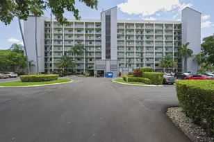 2205 S Cypress Bend Dr, Pompano Beach, FL 33069 - Photo 27