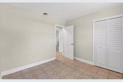 775 Snead Circle, West Palm Beach, FL 33413 - Photo 11