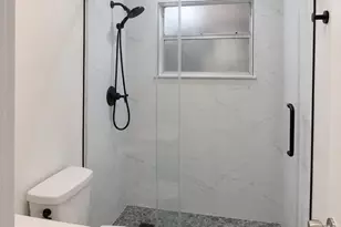 2311 N 58th Ave, Hollywood, FL 33021 - Photo 15
