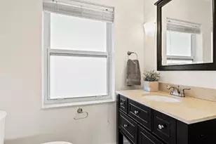 260 E Lakewood Rd, West Palm Beach, FL 33405 - Photo 17