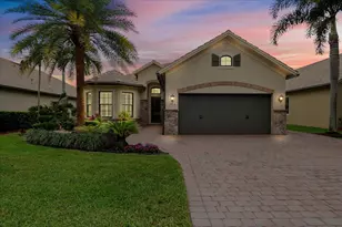 3704 Siena Cir, Wellington, FL 33414 - Photo 1