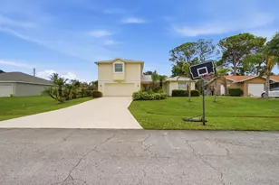 1707 SE Manth Ln, Port Saint Lucie, FL 34983 - Photo 25