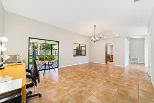 803 Silverbell Ln, Wellington, FL 33414 - Photo 5