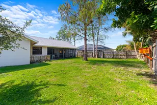 803 Silverbell Ln, Wellington, FL 33414 - Photo 29