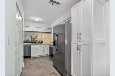 3693 Arelia Drive N, Delray Beach, FL 33445 - Photo 13