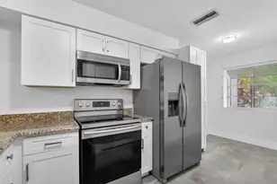 3693 Arelia Dr N, Delray Beach, FL 33445 - Photo 11