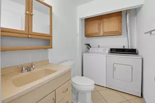 7582 Courtyard Run E, Boca Raton, FL 33433 - Photo 17