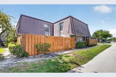 7582 Courtyard Run E #7582, Boca Raton, FL 33433 - Photo 9