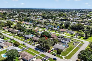 19486 Delaware Cir, Boca Raton, FL 33434 - Photo 39
