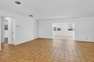19486 Delaware Cir, Boca Raton, FL 33434 - Photo 5