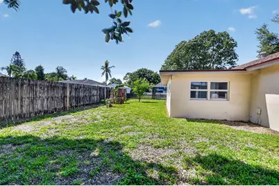 19486 Delaware Circle, Boca Raton, FL 33434 - Photo 35