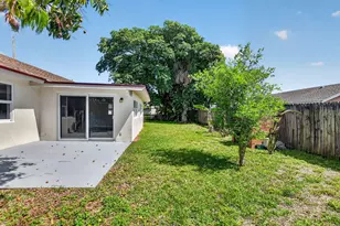 19486 Delaware Cir, Boca Raton, FL 33434 - Photo 3