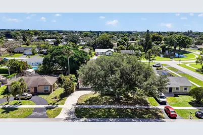 19486 Delaware Circle, Boca Raton, FL 33434 - Photo 37