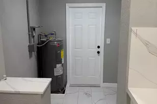 1246 Fisherman St, Opa Locka, FL 33054 - Photo 19