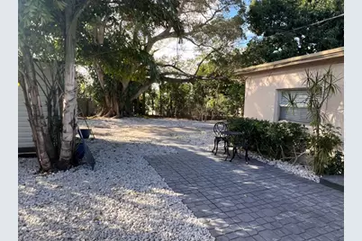 1211 NE 15th Avenue #1-2, Fort Lauderdale, FL 33304 - Photo 11