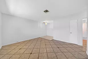 121 NW 56th Ct, Oakland Park, FL 33309 - Photo 13