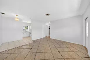 121 NW 56th Ct, Oakland Park, FL 33309 - Photo 5