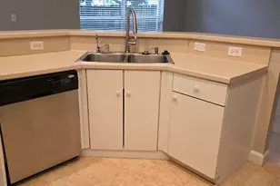1350 NW 143rd Ave, Pembroke Pines, FL 33028 - Photo 5