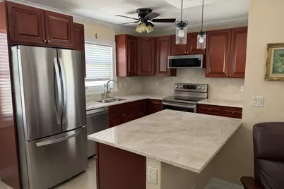 1221 SE 3rd Street #4, Deerfield Beach, FL 33441 - Photo 3