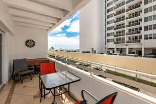 2076 S Ocean Dr, Hallandale Beach, FL 33009 - Photo 15
