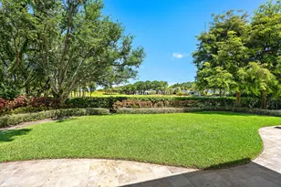 106 Commodore Dr, Jupiter, FL 33477 - Photo 5