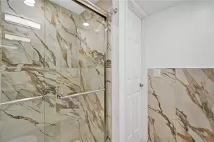 3051 S Palm Aire Dr, Pompano Beach, FL 33069 - Photo 17