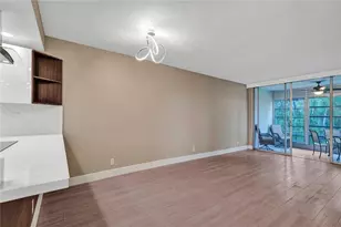 3051 S Palm Aire Dr, Pompano Beach, FL 33069 - Photo 29