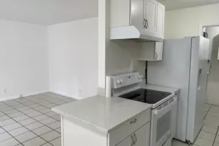 7624 SW 10th St, North Lauderdale, FL 33068 - Photo 9