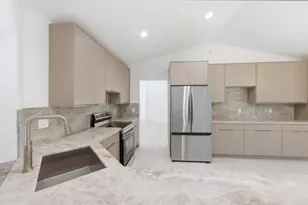9677 N Springs Way, Coral Springs, FL 33076 - Photo 5