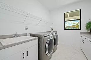 8599 Tower Bridge Ct, Boca Raton, FL 33496 - Photo 25